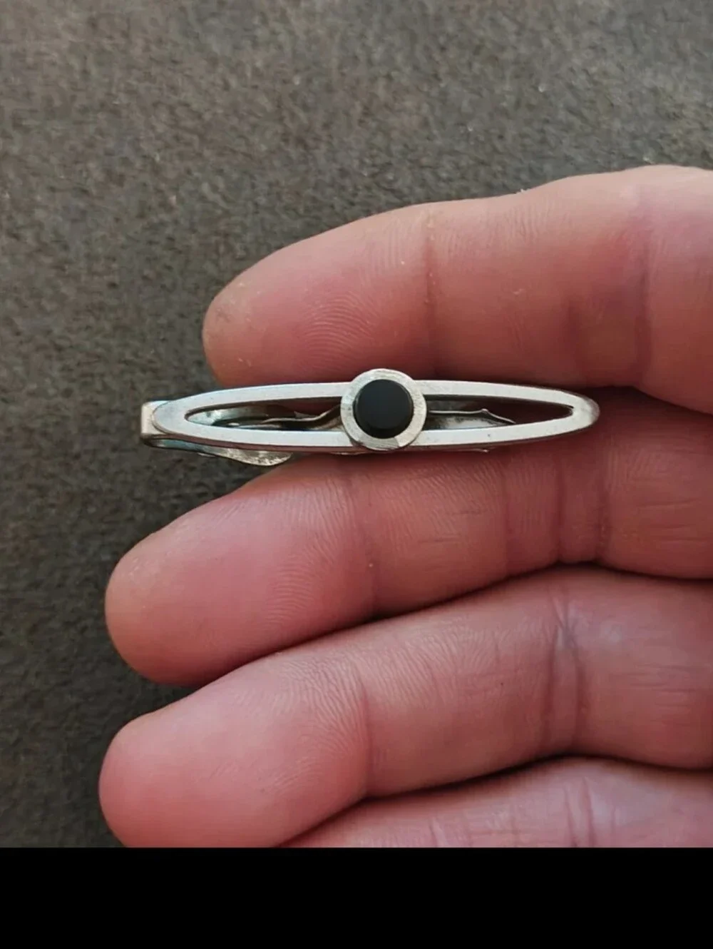 1950s/60s Swank Open Frame With a Circular Black Onyx Stone Center Tie Clip
